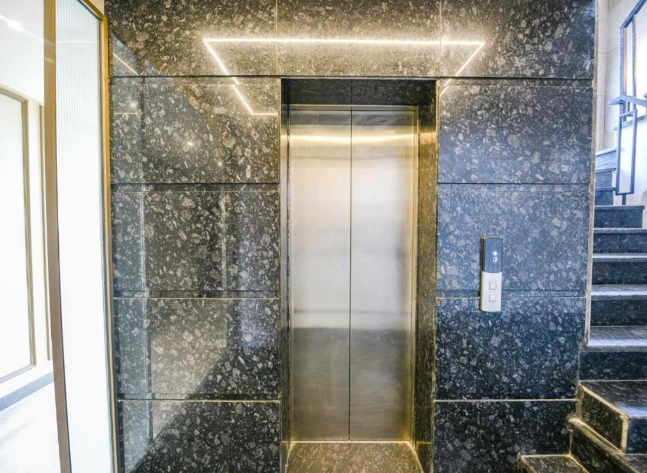 Hotel Cullinan By Qotel Janakpuri Delhi  Exterior photo